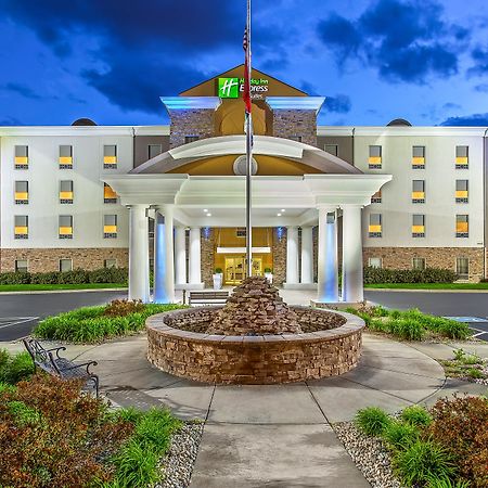 Holiday Inn Express & Suites Morristown By Ihg Exterior photo