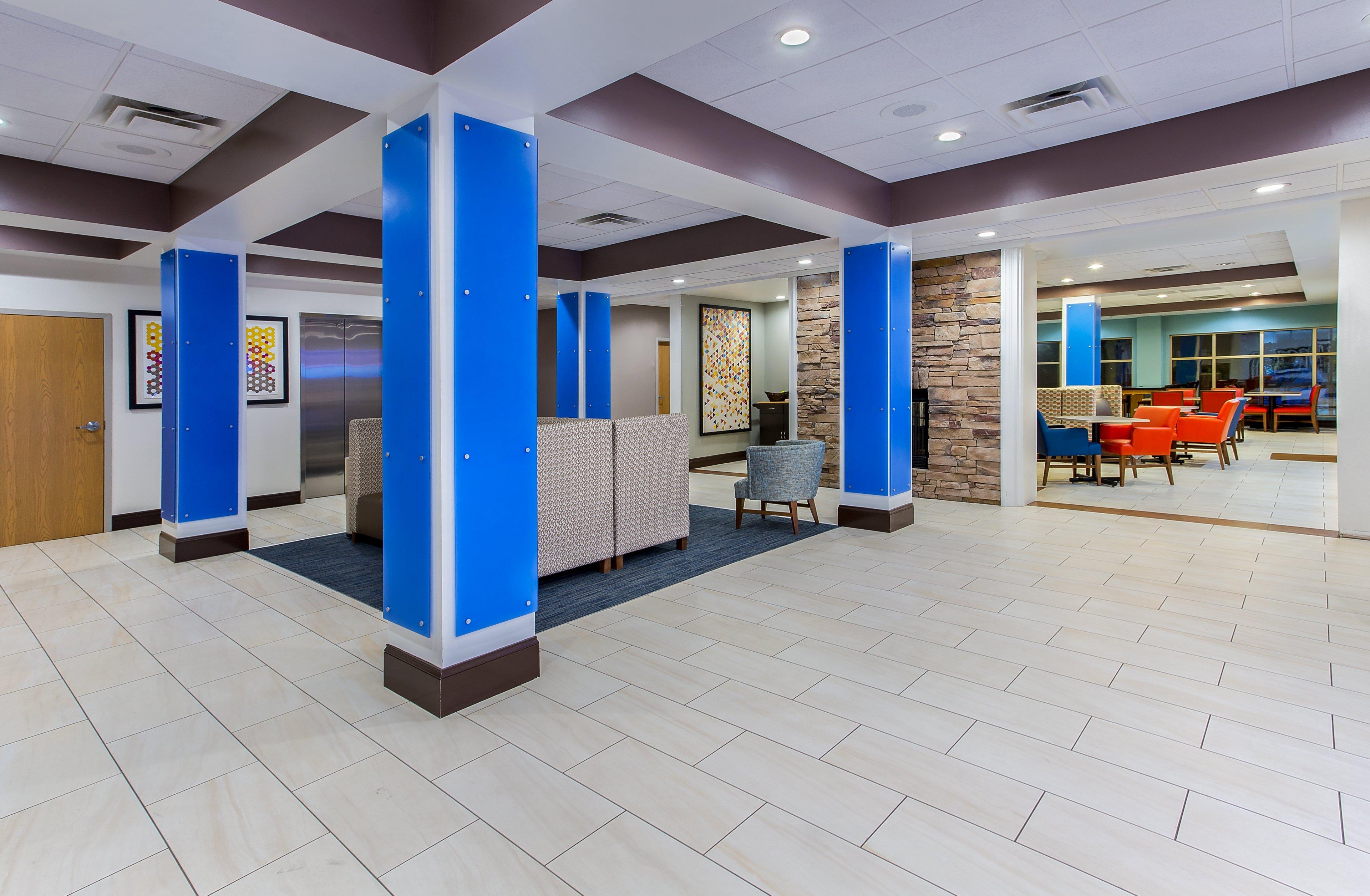 Holiday Inn Express & Suites Morristown By Ihg Exterior photo