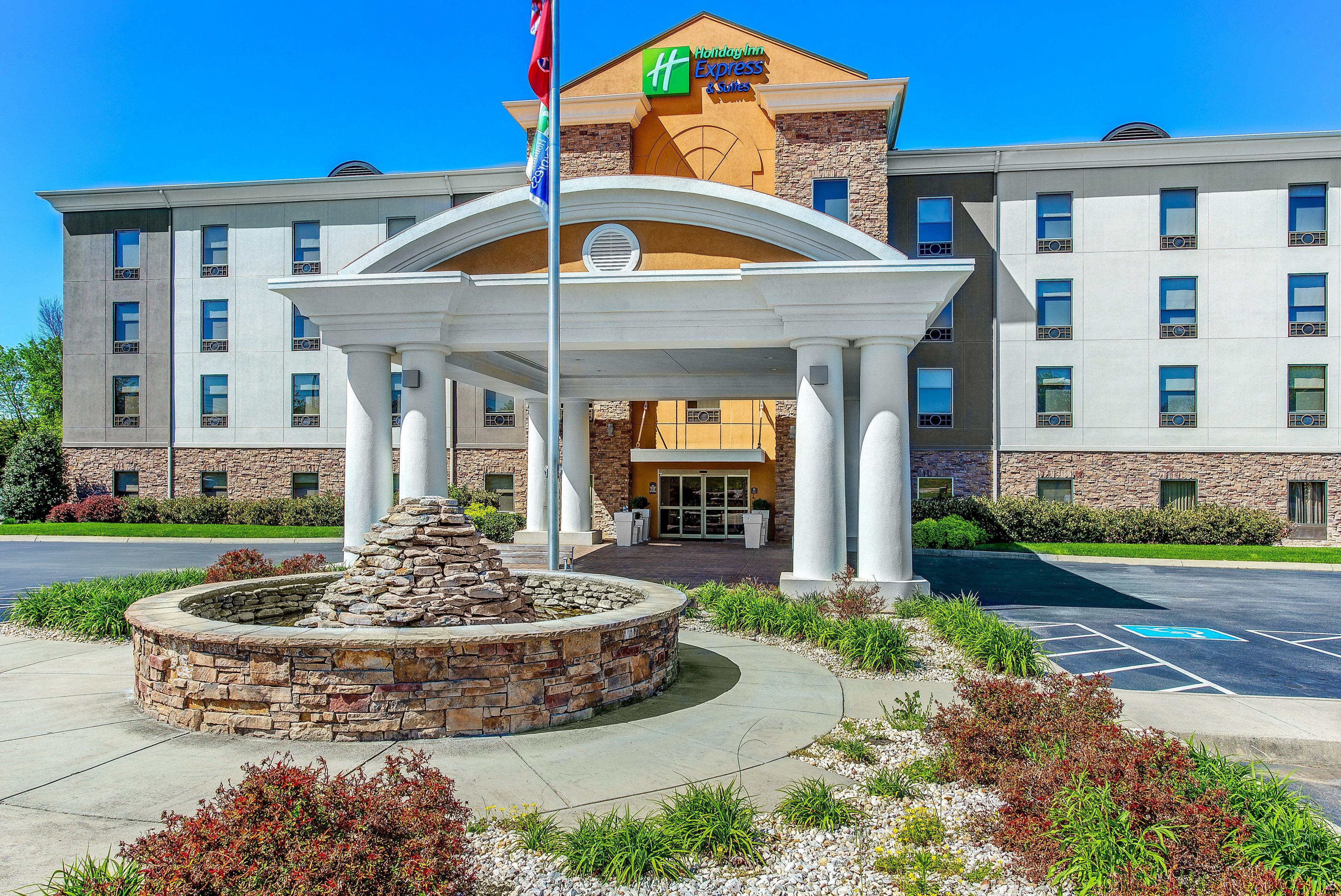 Holiday Inn Express & Suites Morristown By Ihg Exterior photo