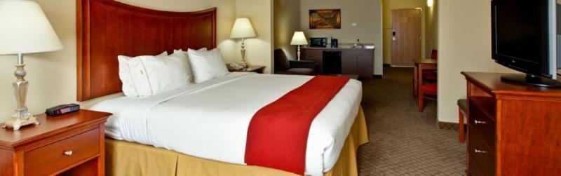 Holiday Inn Express & Suites Morristown By Ihg Exterior photo