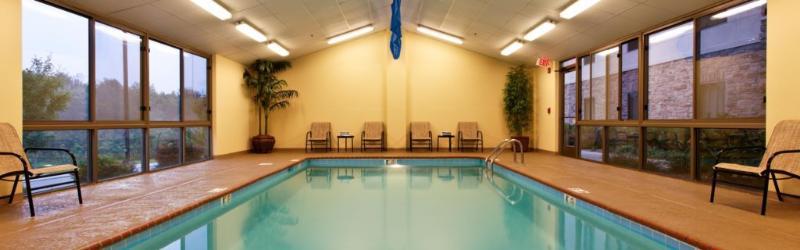 Holiday Inn Express & Suites Morristown By Ihg Exterior photo